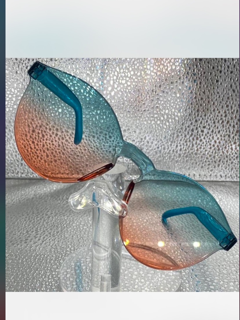 ^^^ Turquoise / Coral *** Gradient “ Statement  ***  Sunglasses ^^^